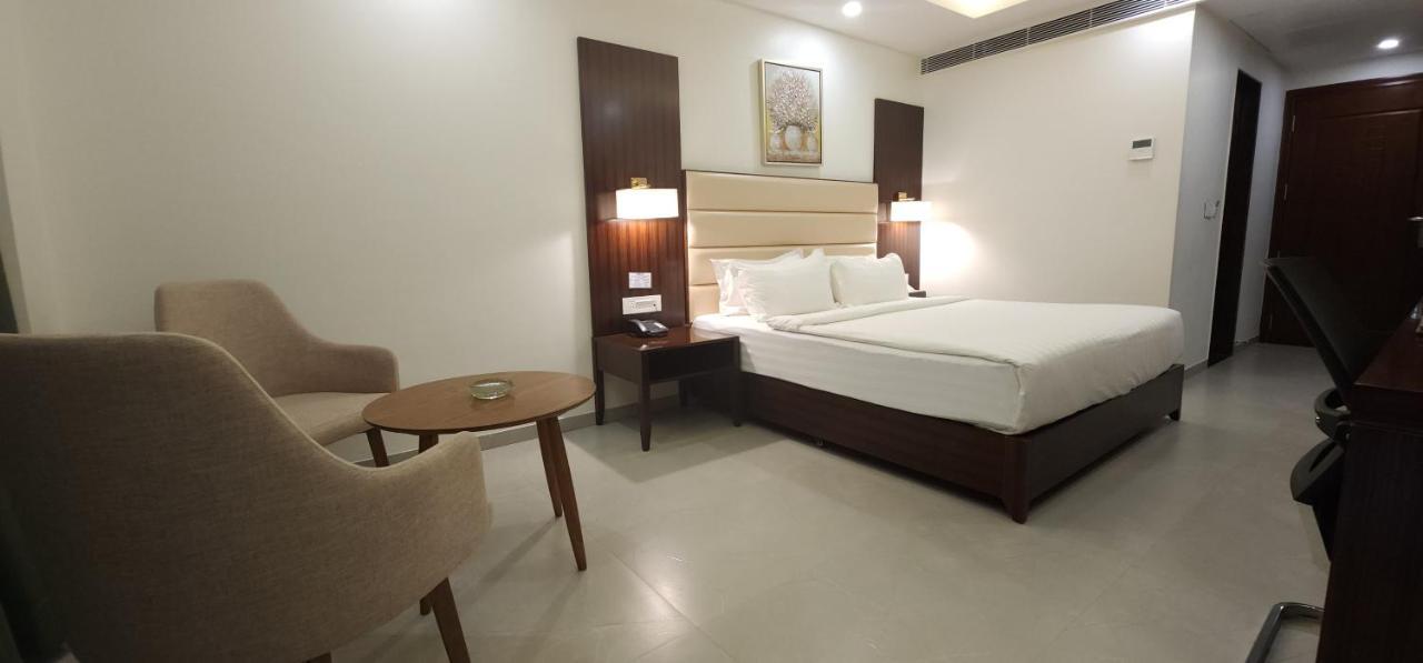 Apricot Hotel , Ahmedabad Eksteriør bilde